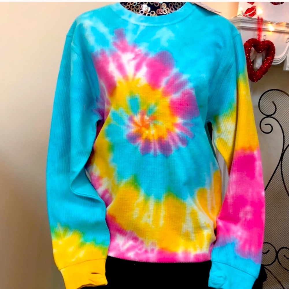 Name Brand tie dye comfy chord sweatshirt